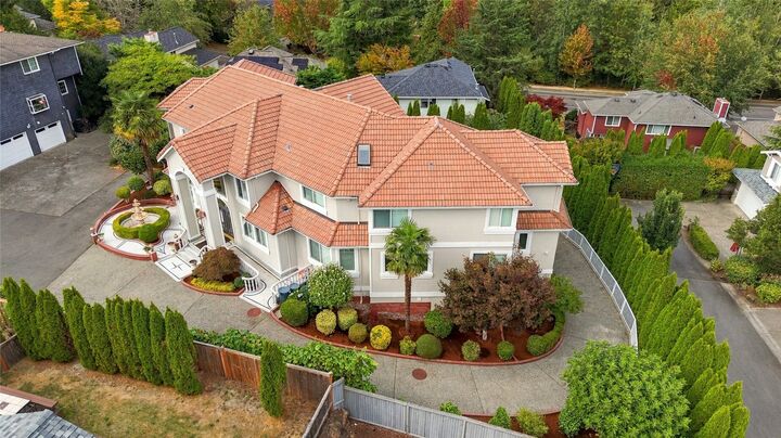 Property Photo: 9216 132nd Avenue NE WA 98052