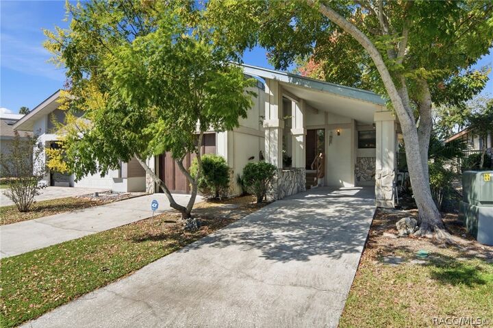 Property Photo:  5222 S Riverview Circle  FL 34448 