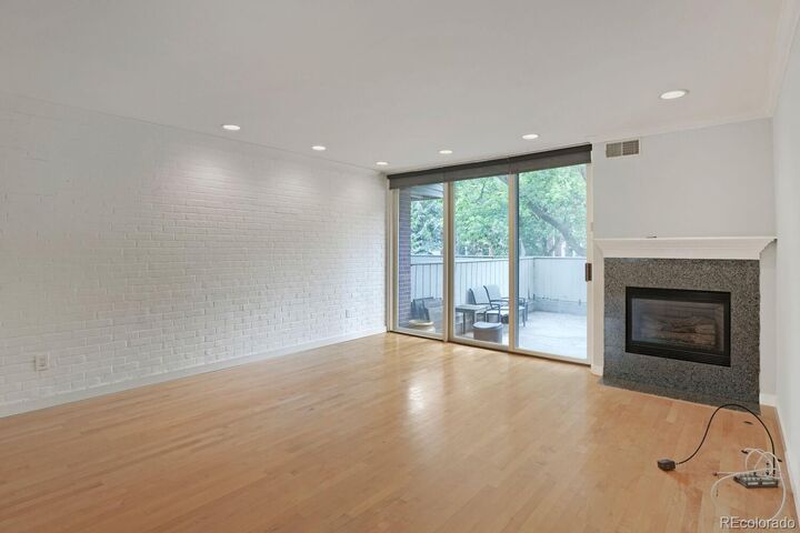 Property Photo:  468 Josephine Street  CO 80206 