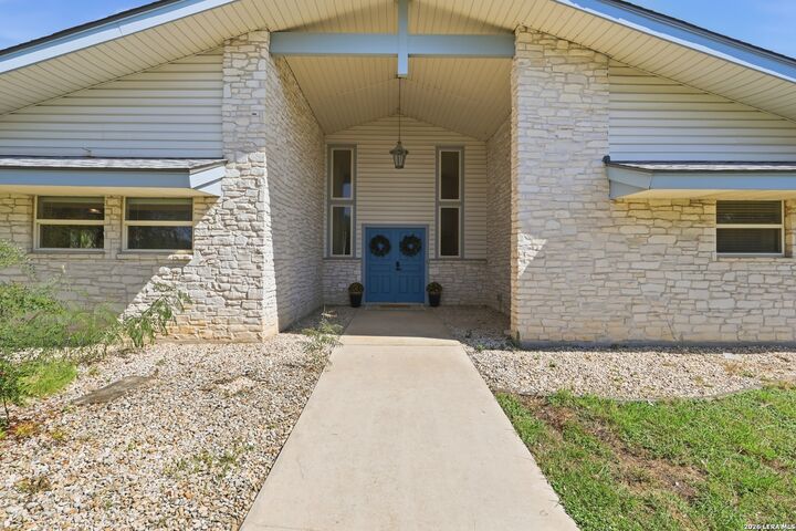 Property Photo:  21630 Fairview Cir  TX 78266 