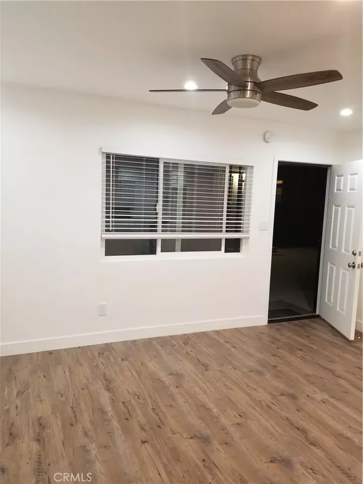 Property Photo: 1524 Van Ness Avenue South 1 CA 90019