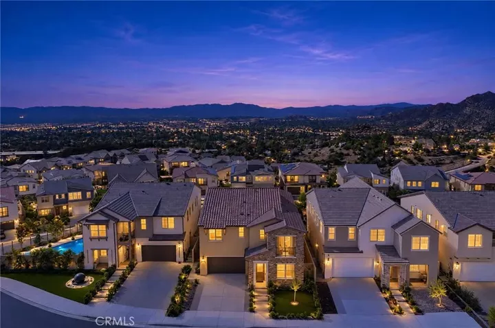 Property Photo:  21212 Rockview Terrace  CA 91311 