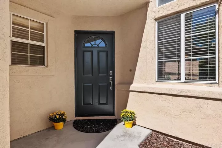 Property Photo:  1606 Wesley Way  CA 92081 