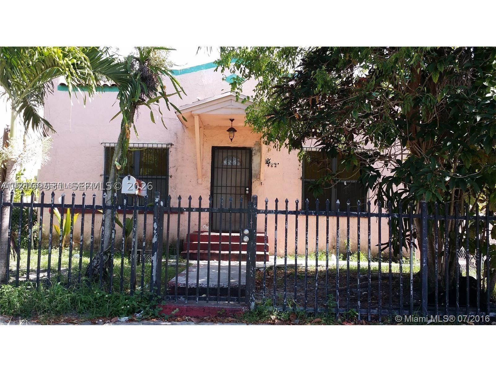 Property Photo: 462 NE 64th St FL 33138