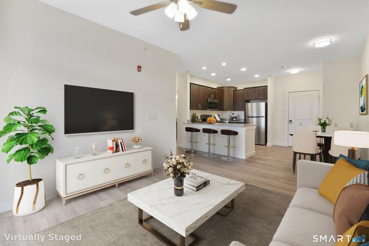 Property Photo:  280 Salmon Brook Street 3105A  CT 06035 