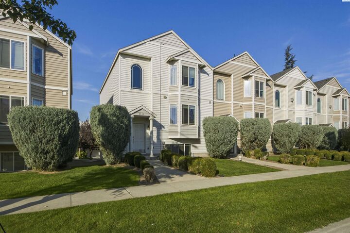 Property Photo:  4902 Road 76  WA 99301 