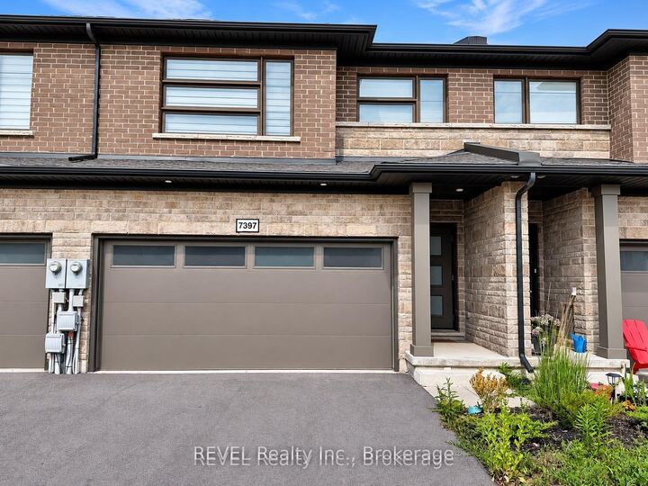 Property Photo: 7397 Matteo Drive ON L2H 3T3