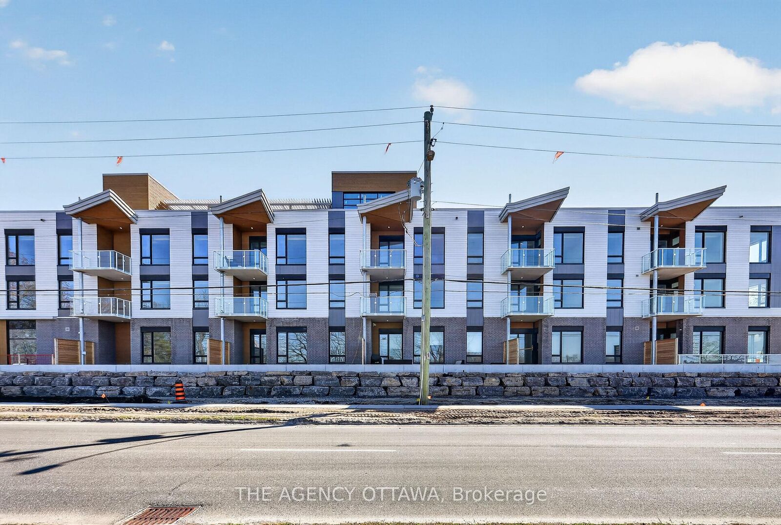 Property Photo:  3085 Riverside Drive 108  ON K1V 9R2 