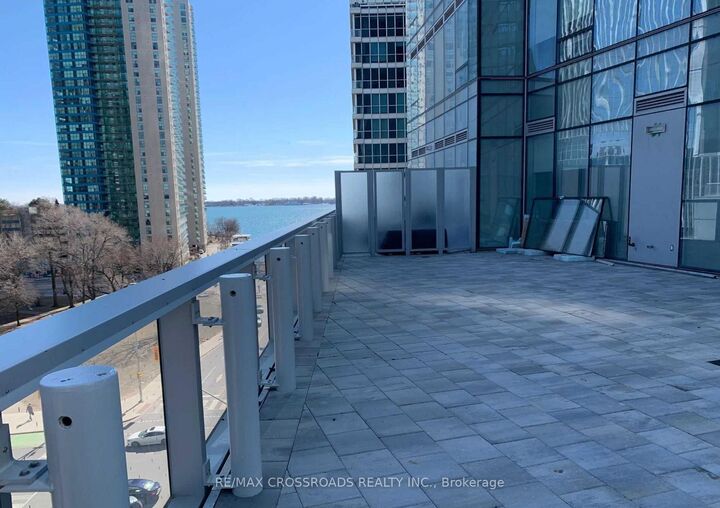 Property Photo:  10 York Street 803  ON M5J 2Z2 