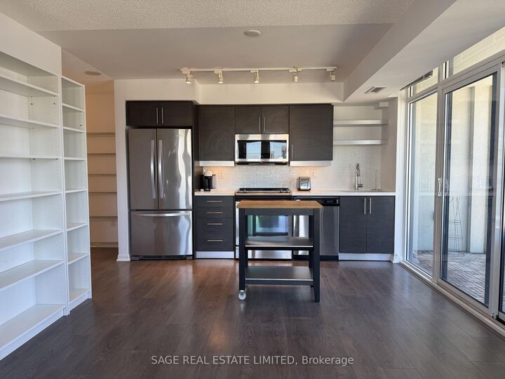 Property Photo:  400 Adelaide Street E 2212  ON M5A 4S3 
