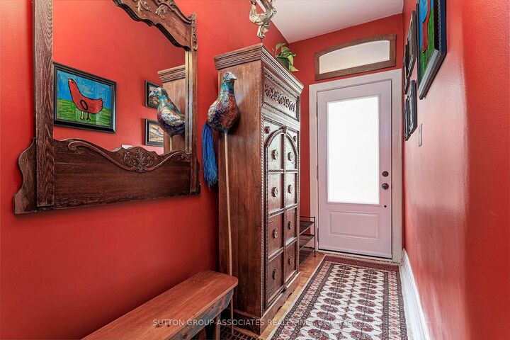 Property Photo:  257 Perth Avenue  ON M6P 3X9 
