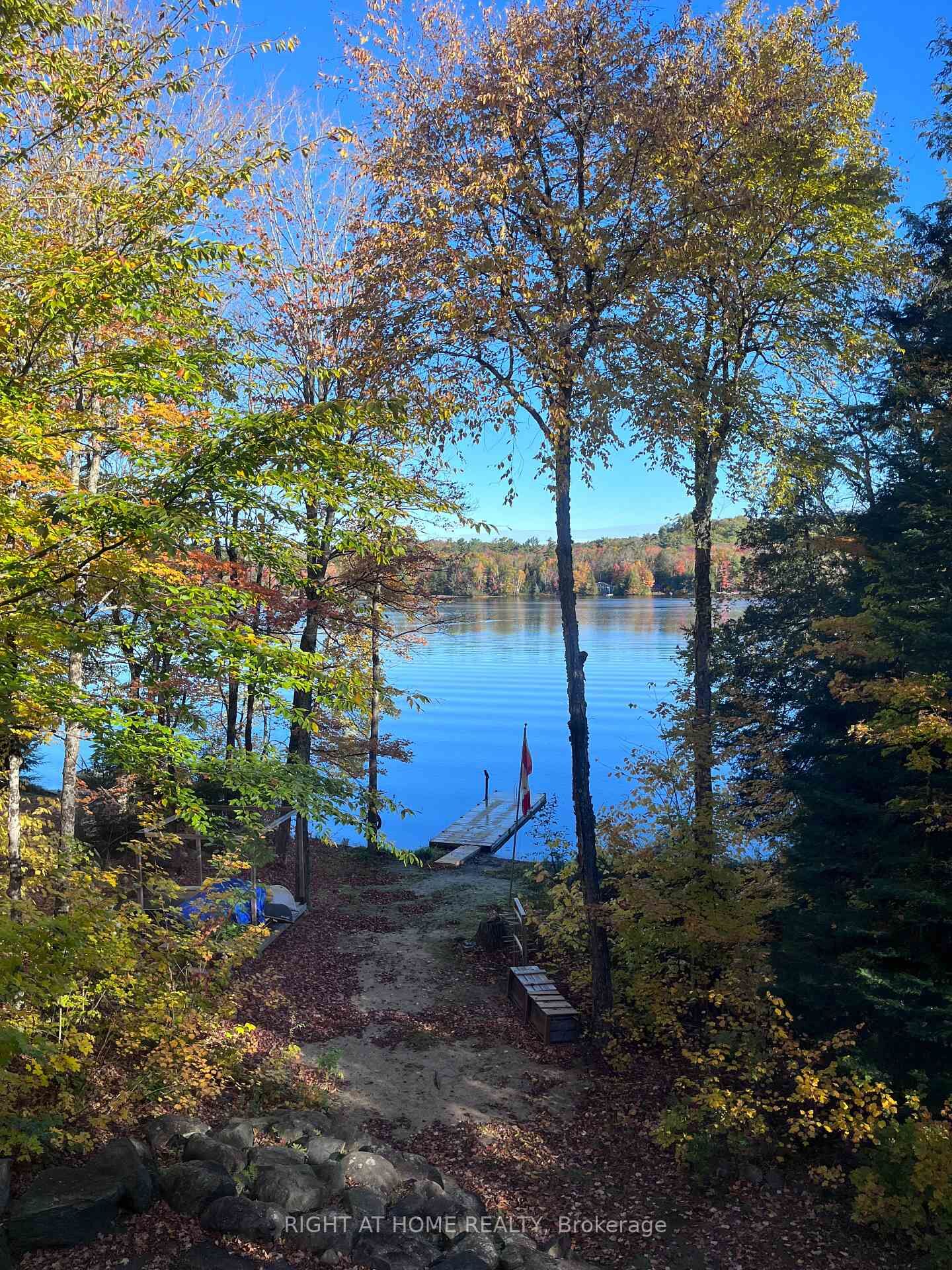 Property Photo:  