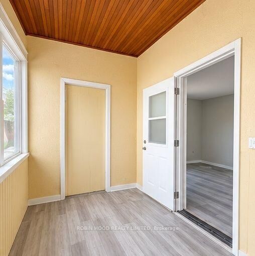 Property Photo:  55 Sheridan Street  ON N3T 2R1 