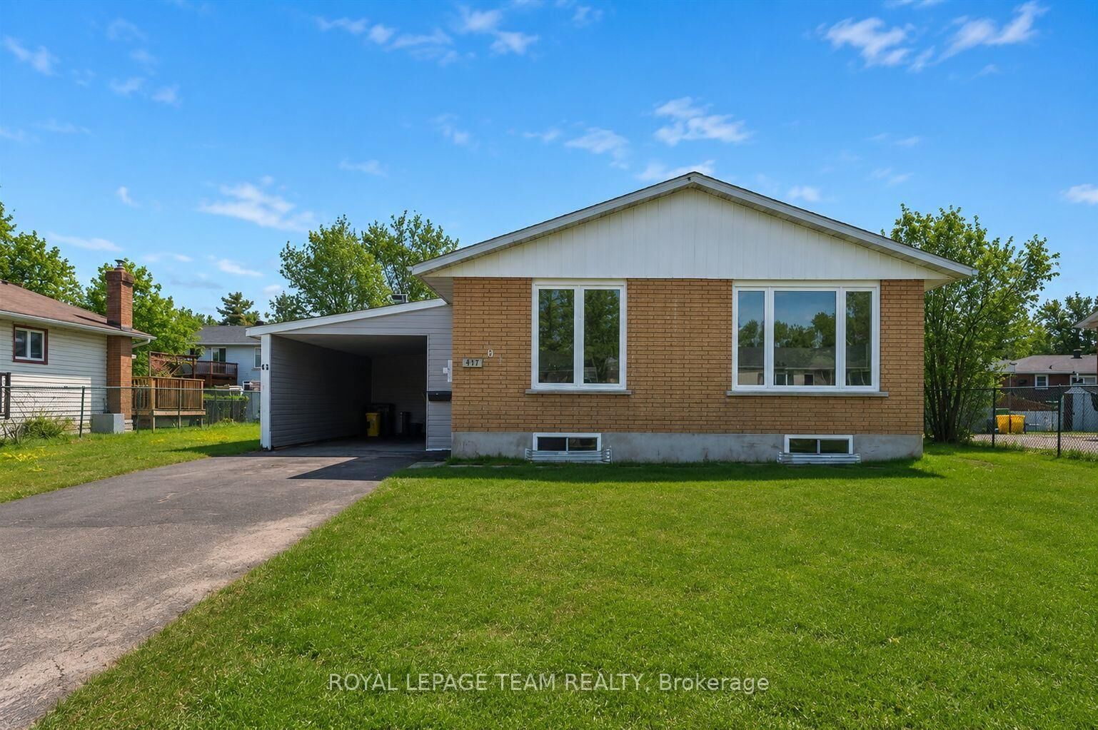 Property Photo:  61 Herman Street  ON K8H 3B2 