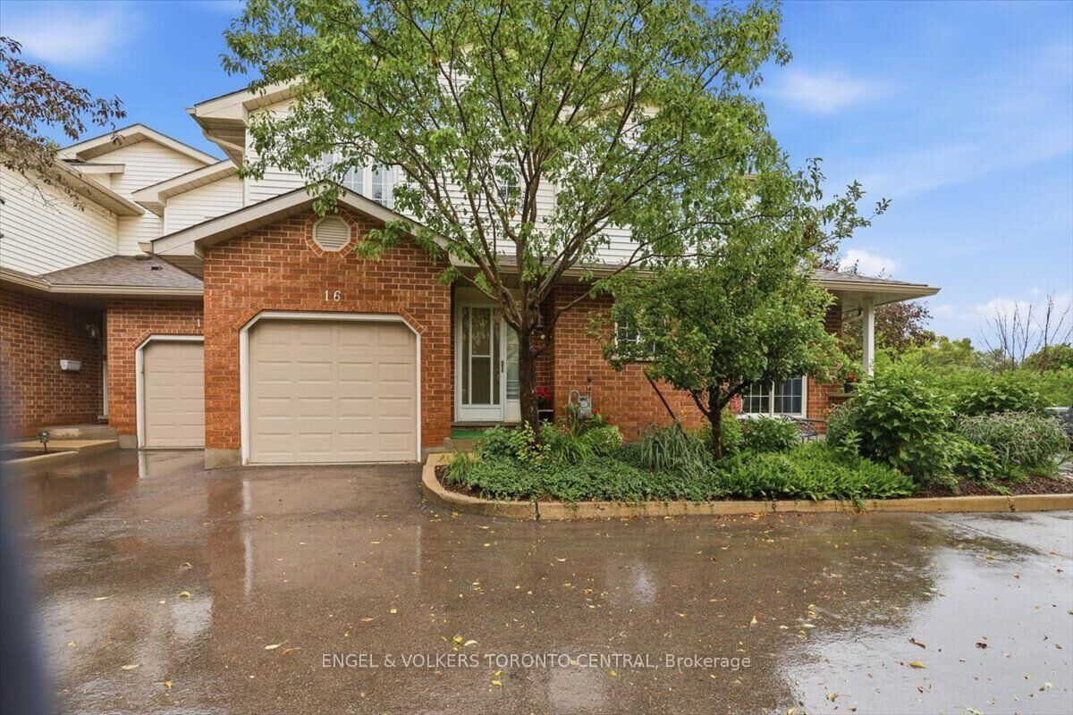 Property Photo:  229 Baker Street 16  ON N2T 2R4 
