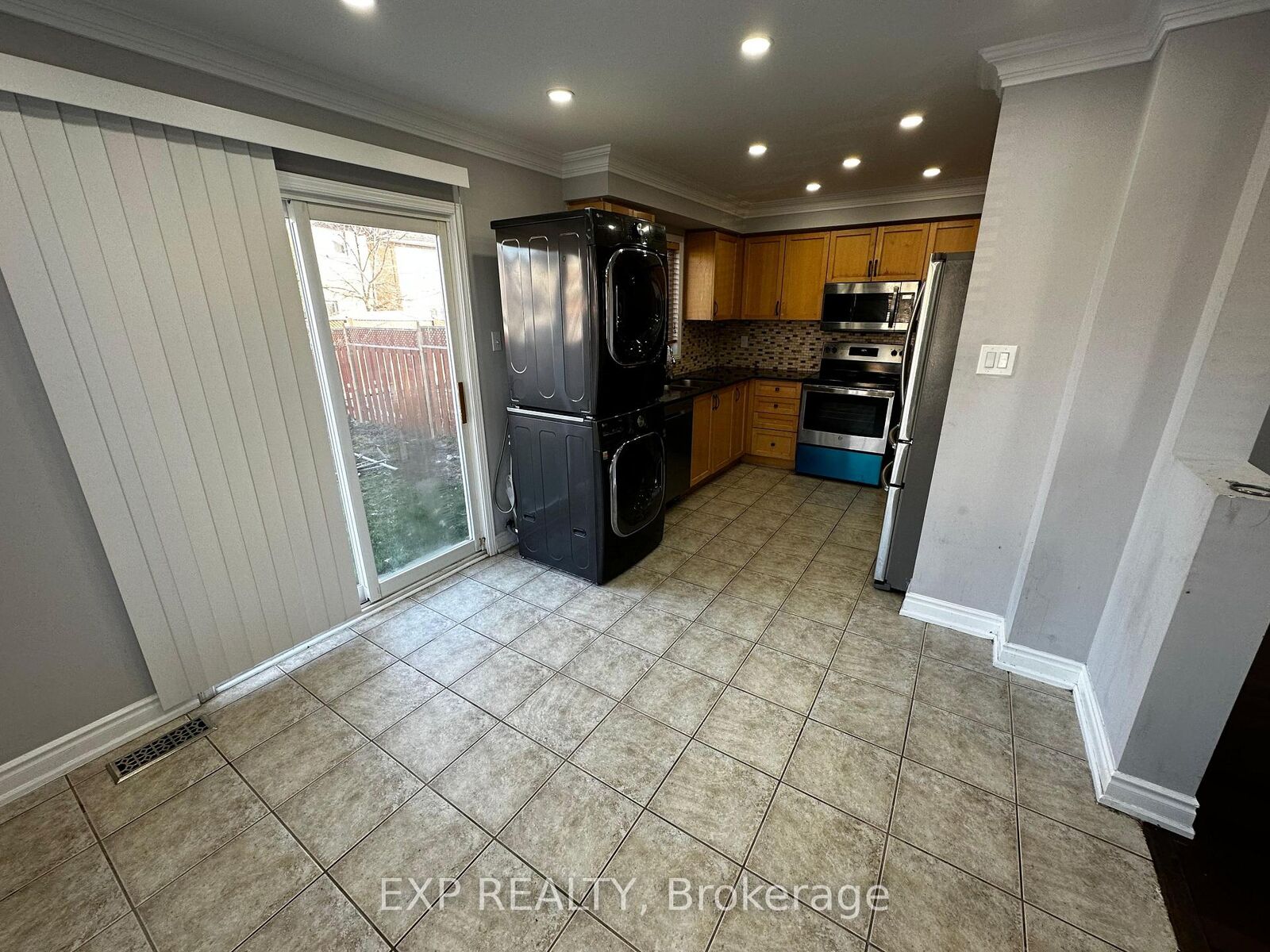 Property Photo:  25 Prince Crescent  ON L7A 2C9 