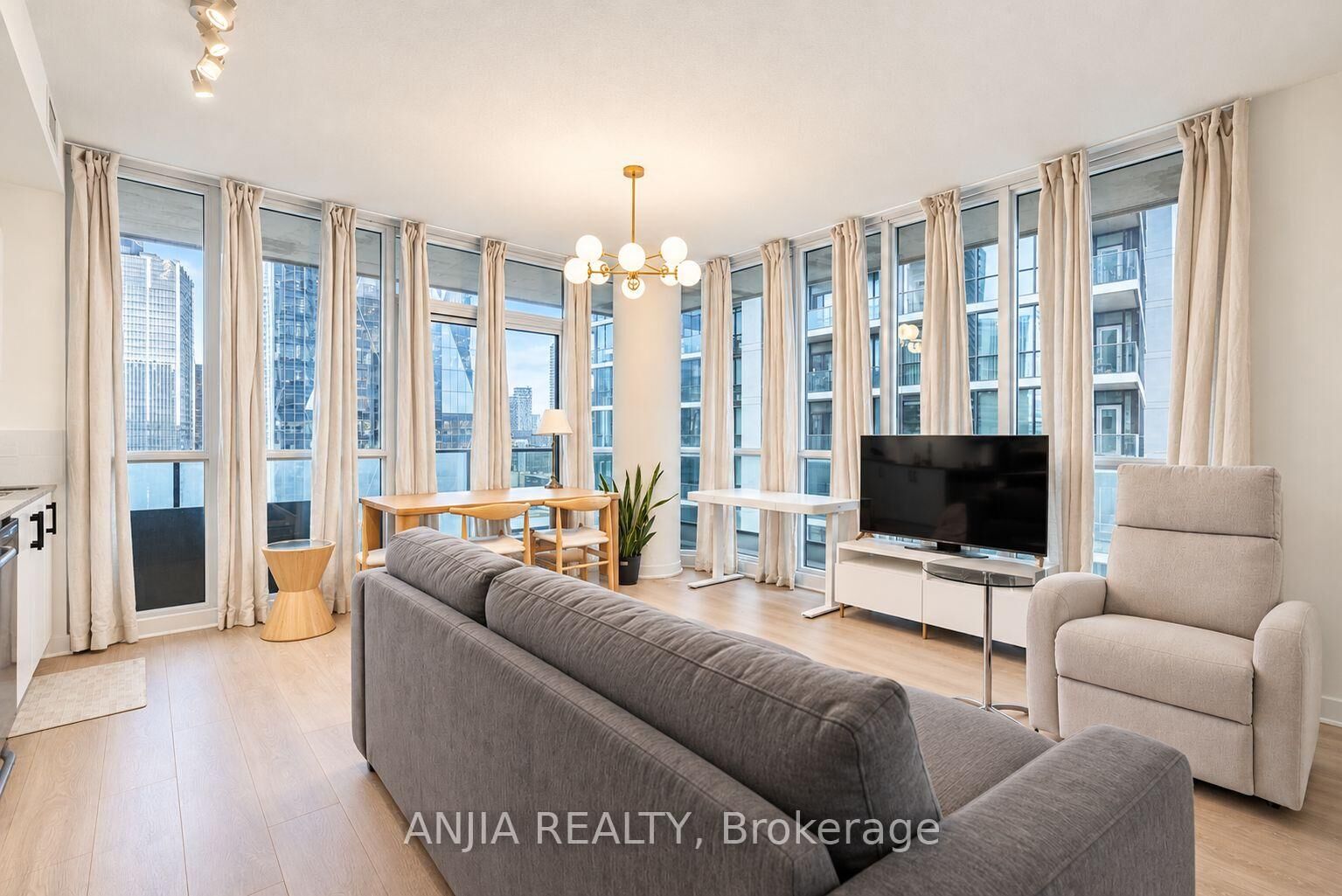 Property Photo:  33 Bay Street 3004  ON M5J 2Z3 