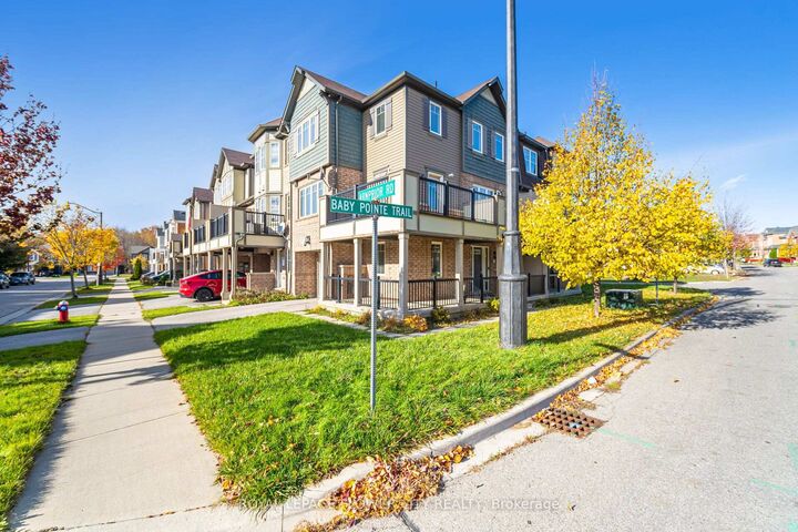 Property Photo:  6 Baby Pointe Trail  ON L7A 0W1 