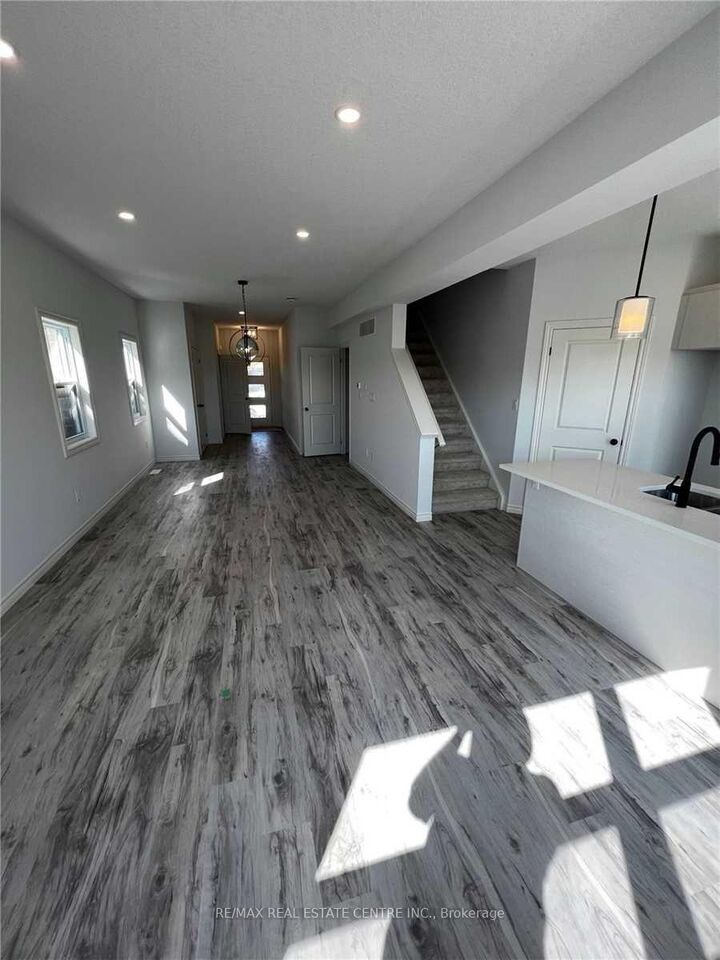 Property Photo: 3916 Auckland Avenue ON N6L 0J3