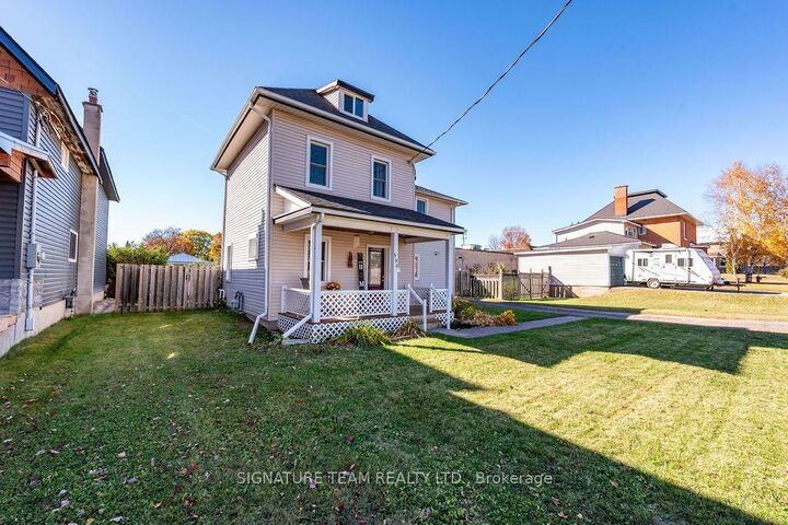 Property Photo:  594 Hamilton Street W  ON K8A 6P1 