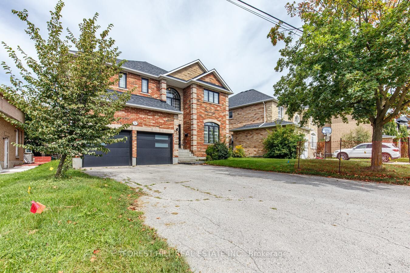 Property Photo: 54 Maple Grove Avenue ON L4E 2V5