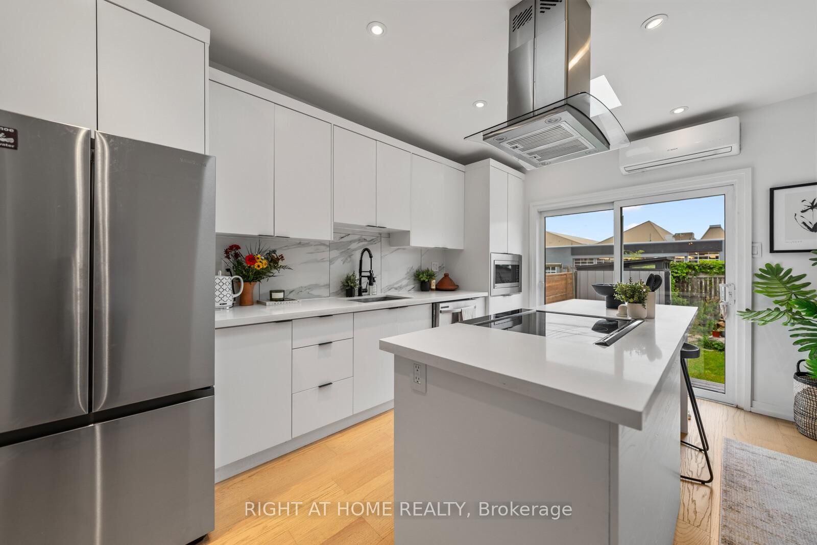 Property Photo:  5 1/2 Luttrell Avenue  ON M4C 5E2 