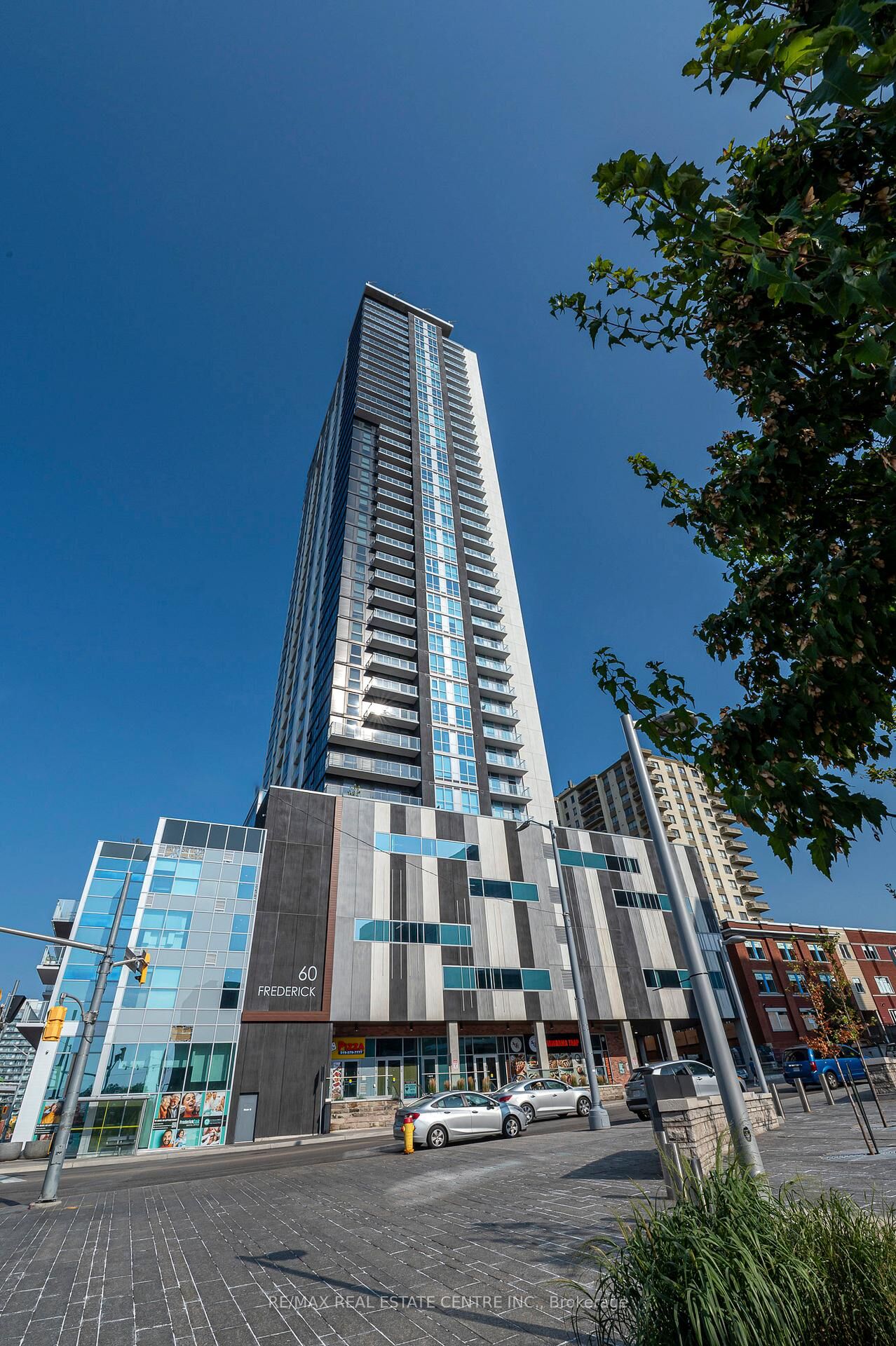 Property Photo:  60 Frederick Street 3613  ON N2H 0C7 