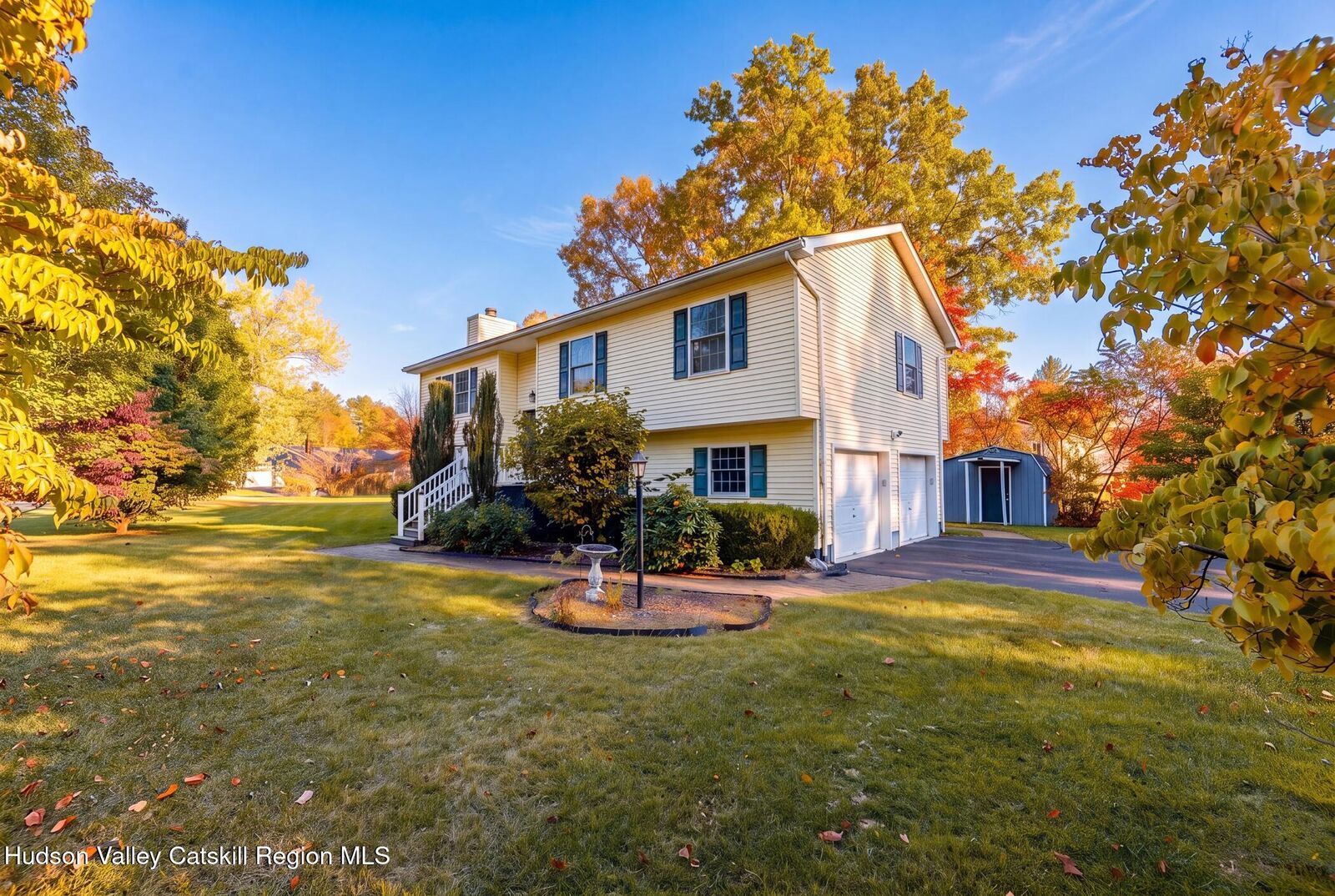 Property Photo:  42 Colonial  NY 12486 
