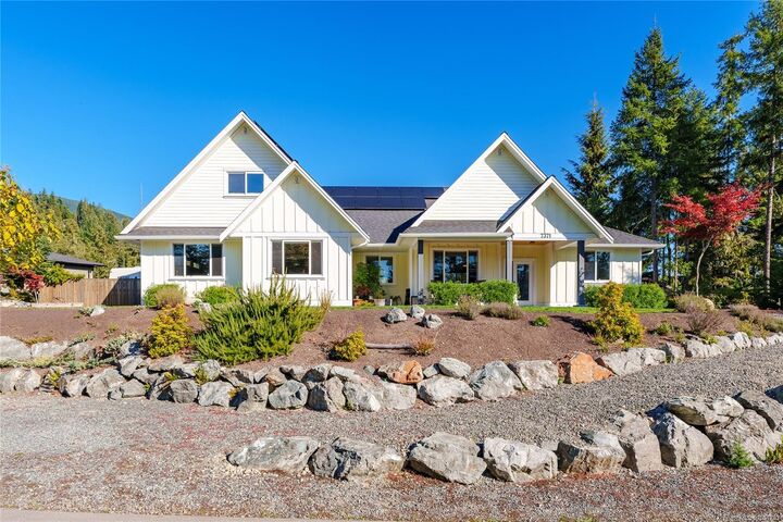 Property Photo:  7371 Lakefront Dr  BC V0R 2G1 