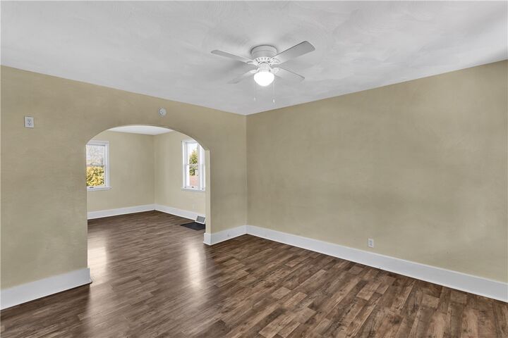 Property Photo:  1413 Robbins Avenue  PA 15673 