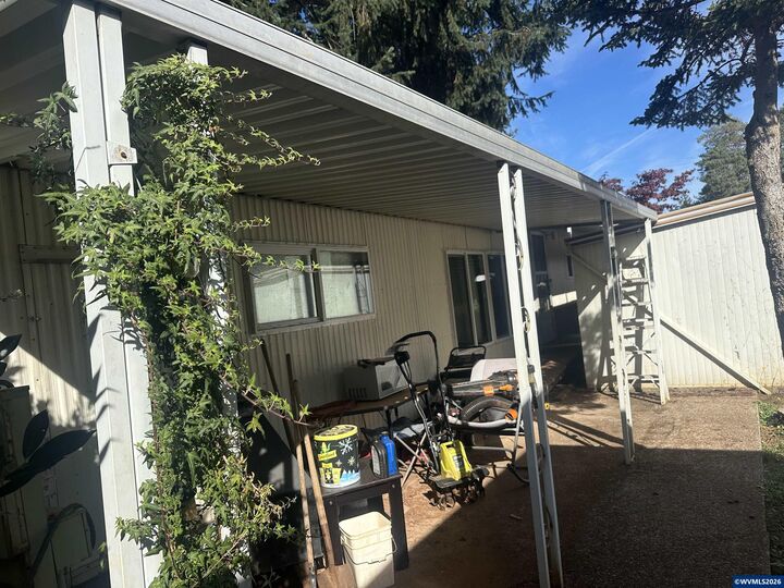 Property Photo:  2050 Nougat Ct SE  OR 97306 