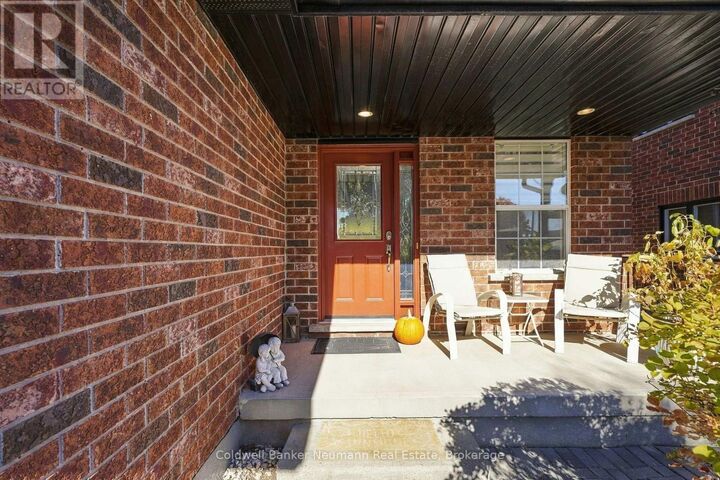Property Photo:  41 Creekside Drive  ON N1E 0C2 