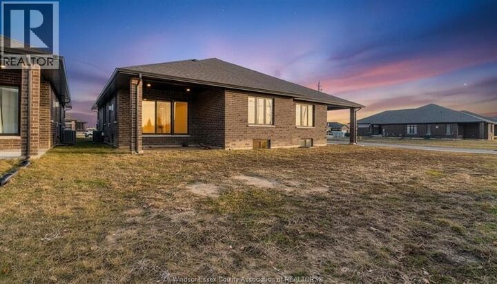 Property Photo: 38 Bordeaux Place ON N7M 0S4
