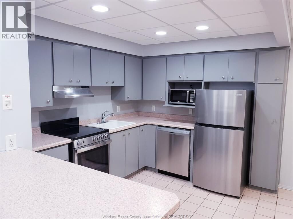 Property Photo:  522 Pit Street Unit 4  ON N9A 5M2 