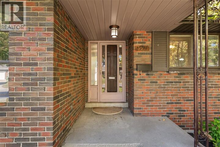Property Photo:  2997 St Patrick's Drive  ON N9E 3G8 