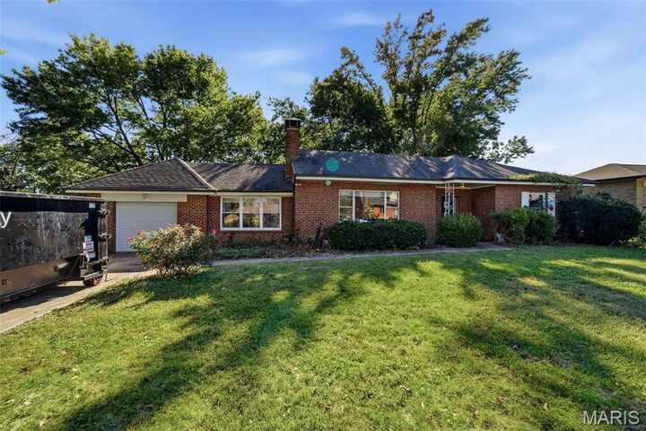 Property Photo:  134 Tanzberger Drive  MO 63129 