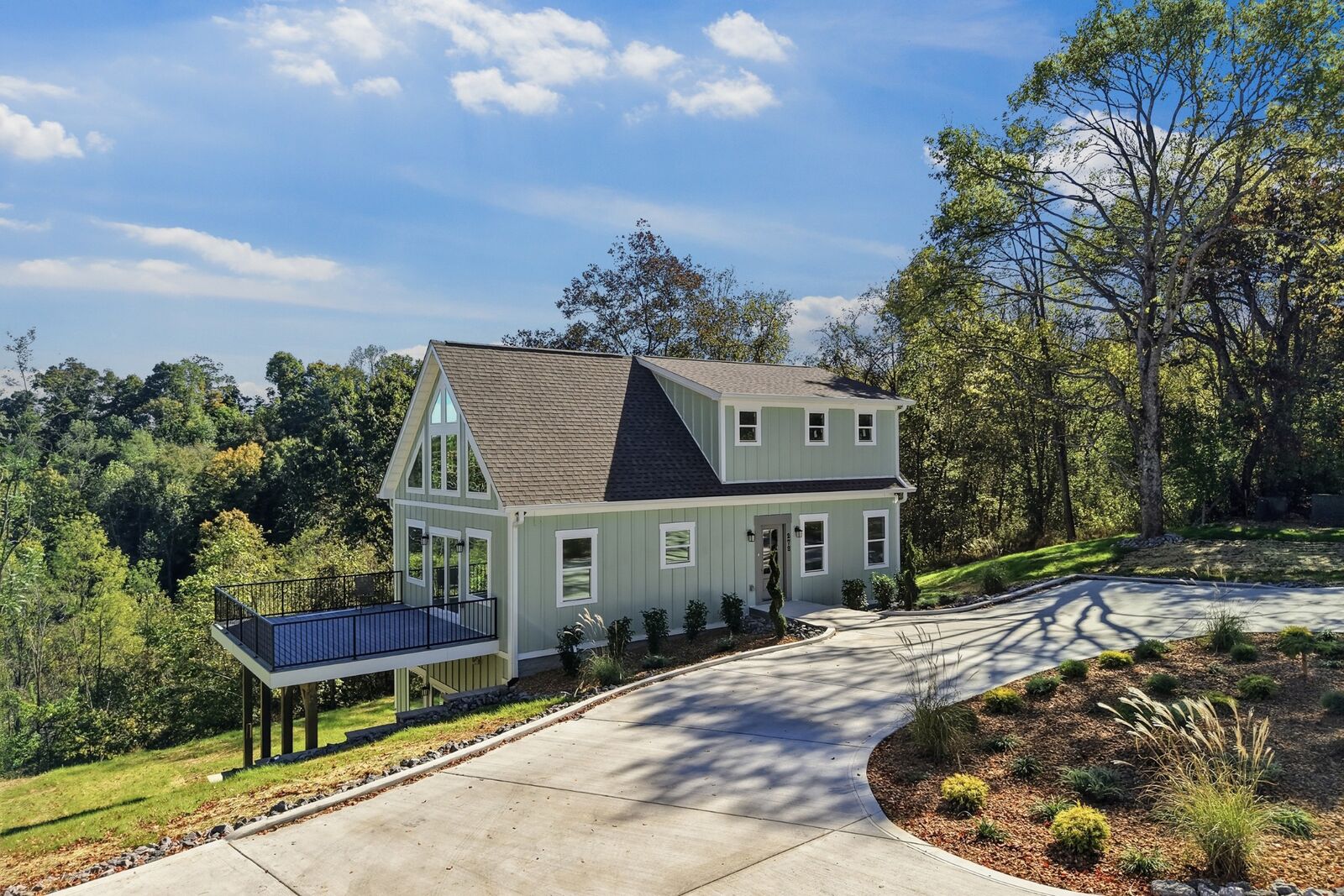 Property Photo: 272 Davidson Rd TN 37166