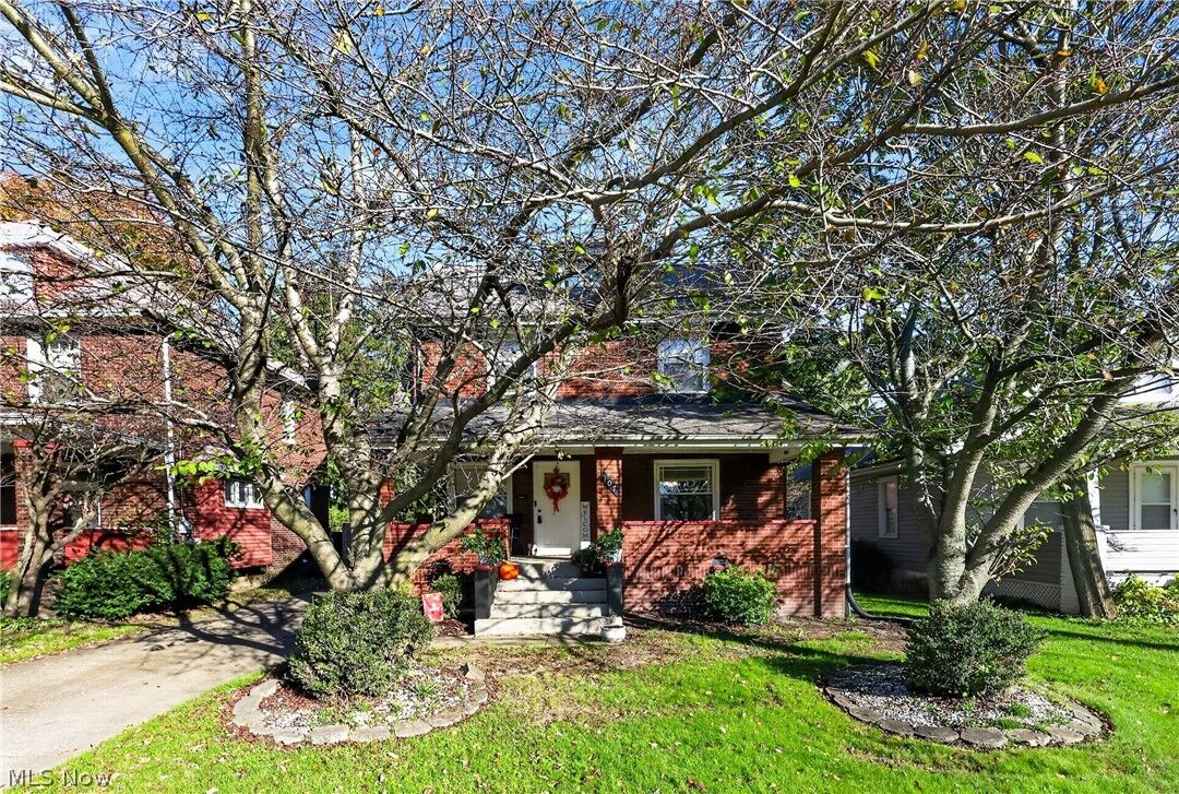 Property Photo:  107 N Hartford Avenue  OH 44509 