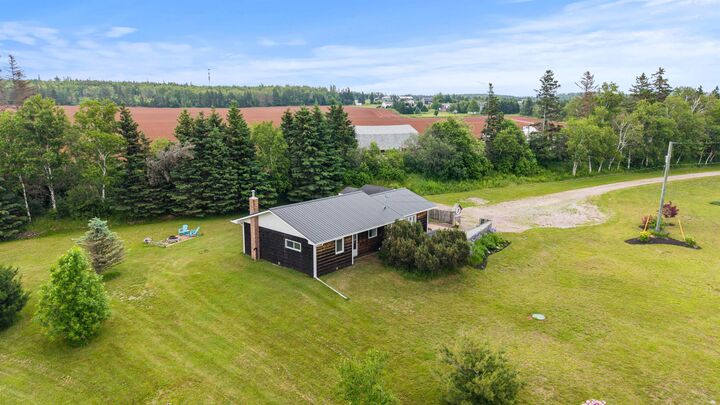 Property Photo:  2482 Winsloe Road  PE C1E 2Z4 