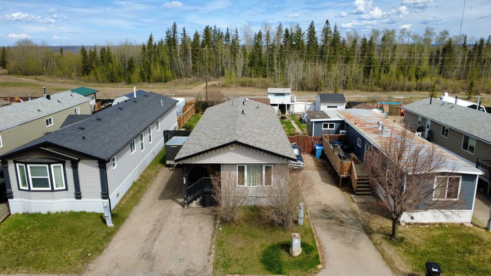 Property Photo:  192 Grandview Crescent  AB T9H 4X8 