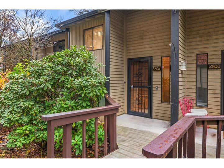 Property Photo:  2802 Tree Top Ln  OR 97068 