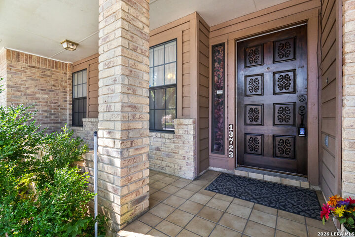 Property Photo: 13723 Hunters Hawk St TX 78230