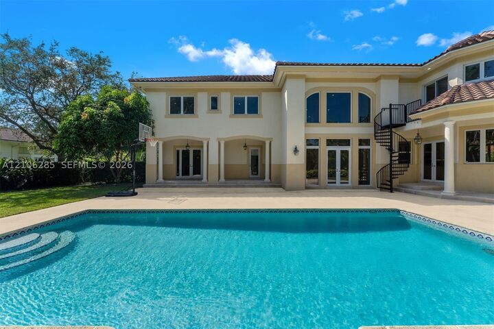 Property Photo: 673 Destacada Cir FL 33156