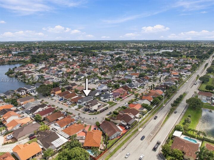 Property Photo: 15670 SW 58th Ter FL 33193