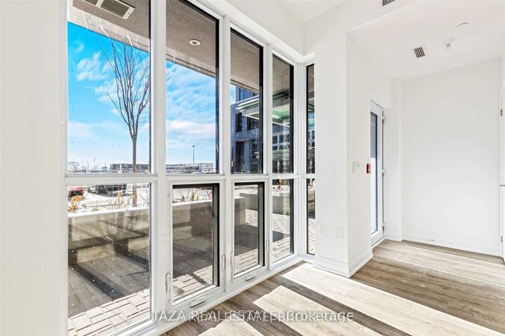 Property Photo:  30 Gibbs Road Th103  ON M9B 0E4 