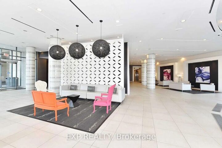Property Photo:  51 East Liberty Street 1613  ON M6K 3P8 