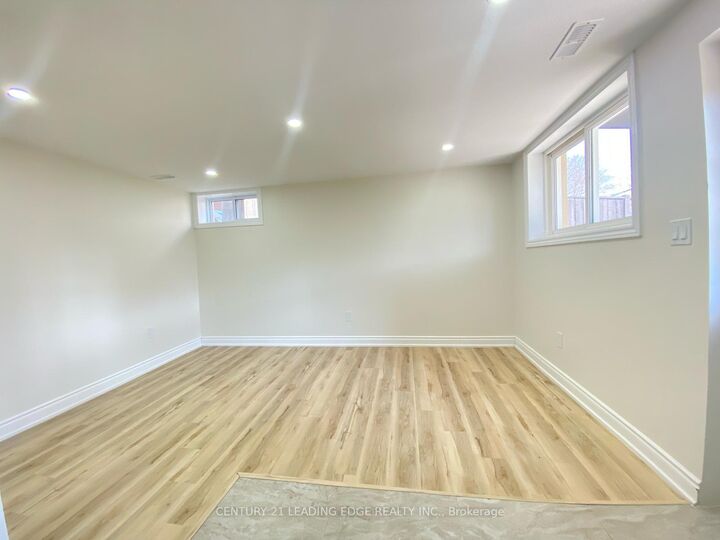 Property Photo:  66 Beech Avenue Lower  ON N3C 1X5 