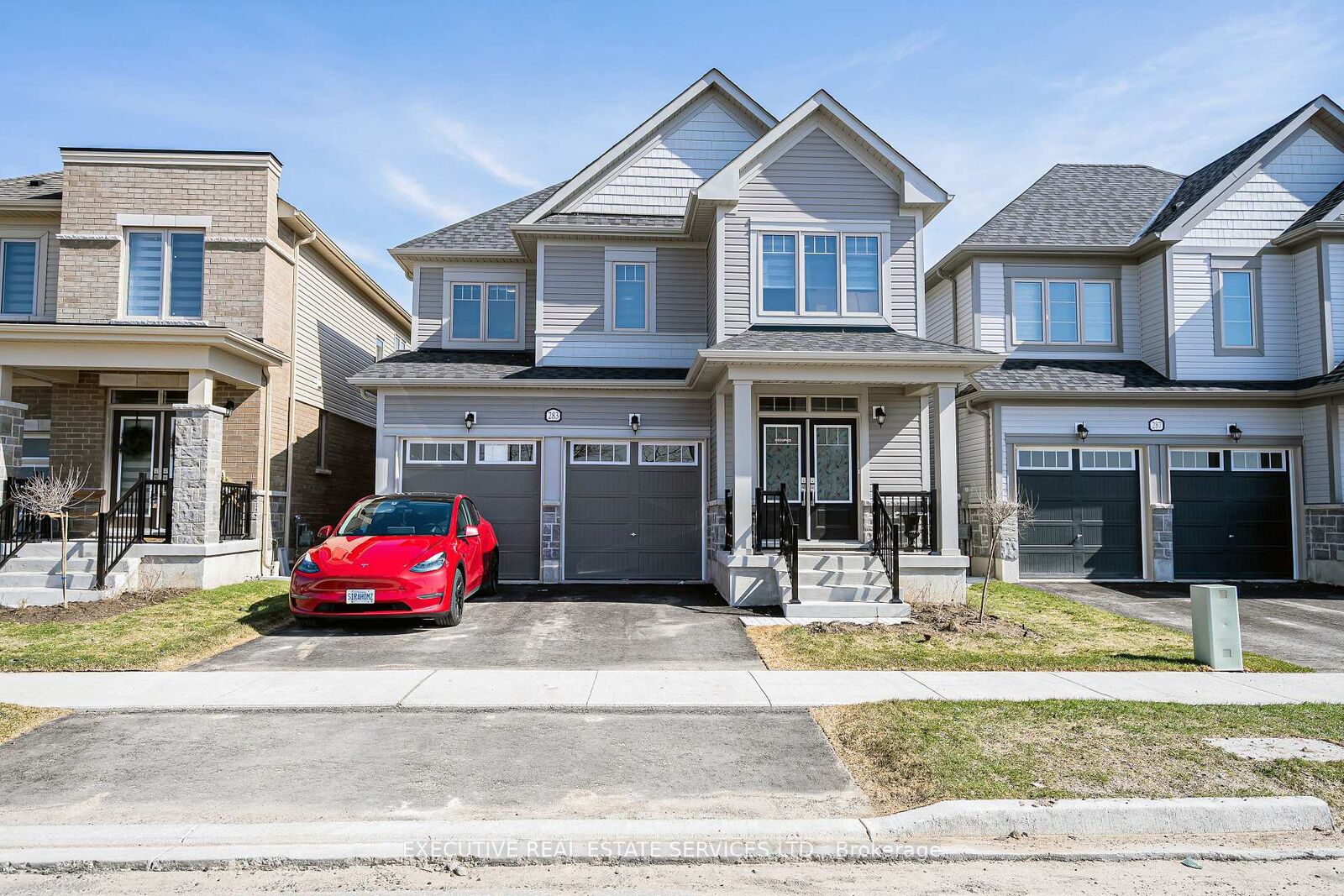Property Photo:  283 Rea Drive N  ON N1M 0K1 