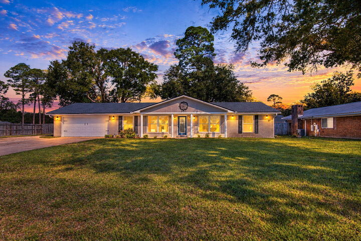 Property Photo:  301 17th Street  FL 32578 
