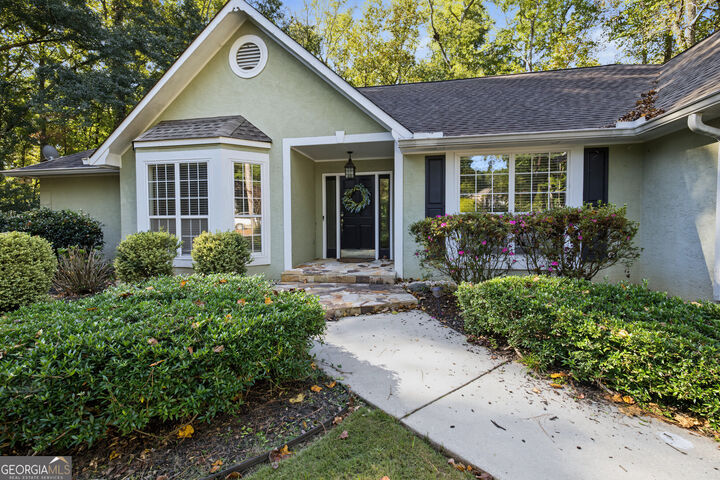 Property Photo:  20 Audubon Point  GA 30265 